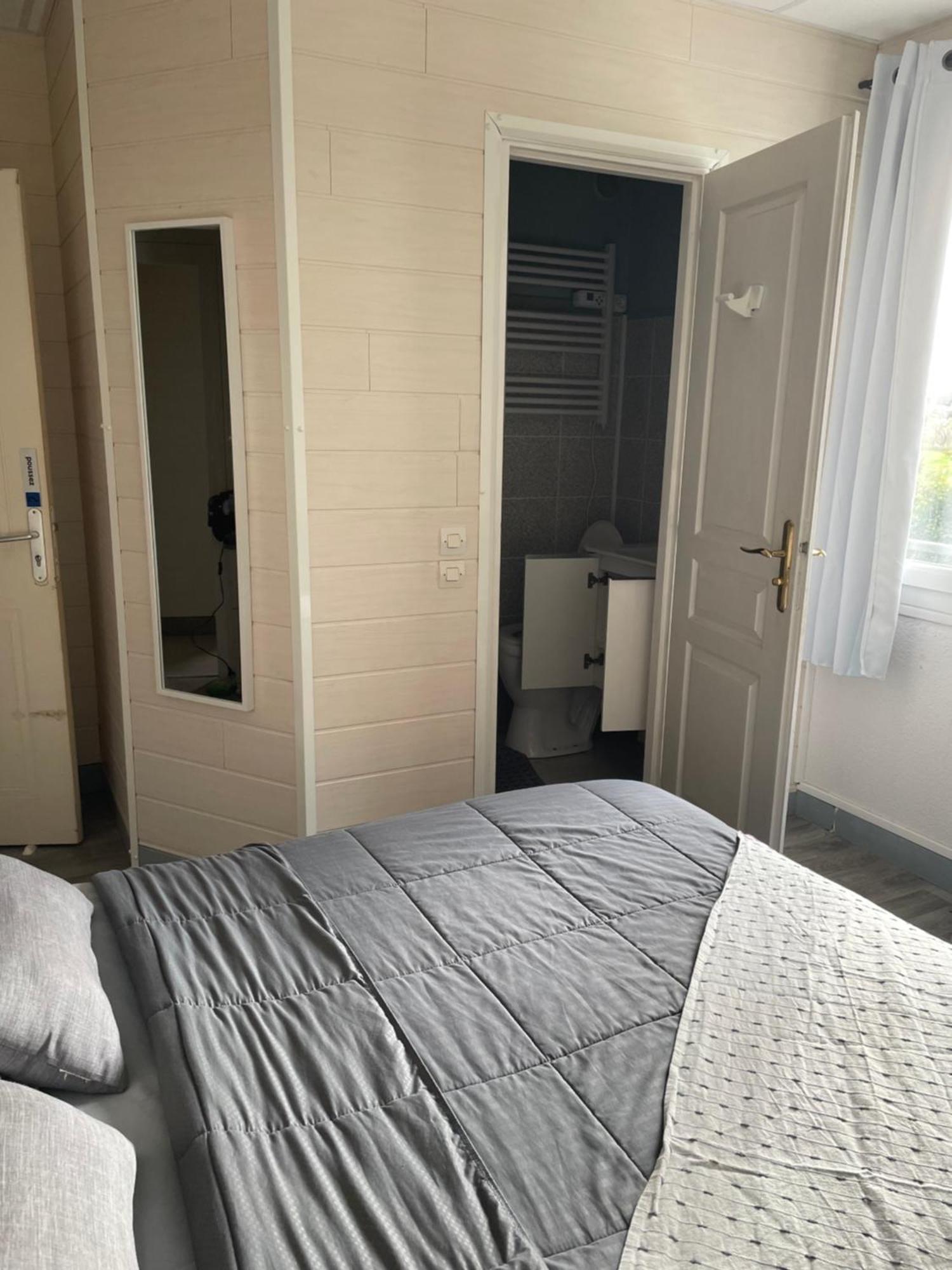 Les Chambres De La Gare Noyers-sur-Cher Esterno foto