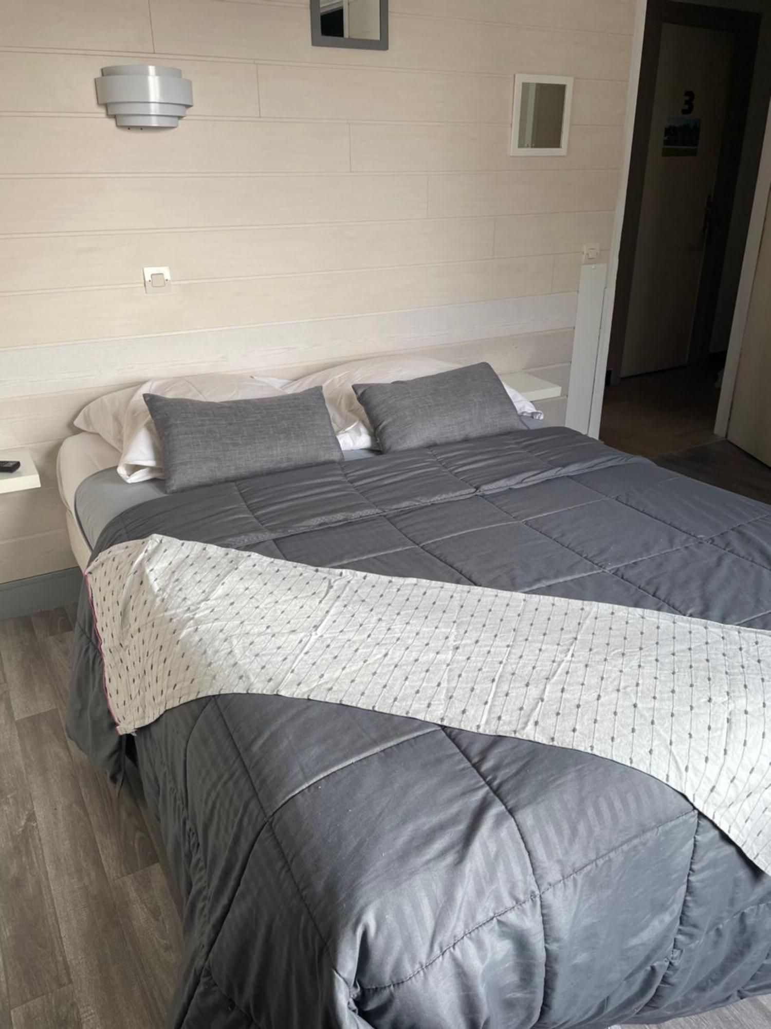 Les Chambres De La Gare Noyers-sur-Cher Esterno foto